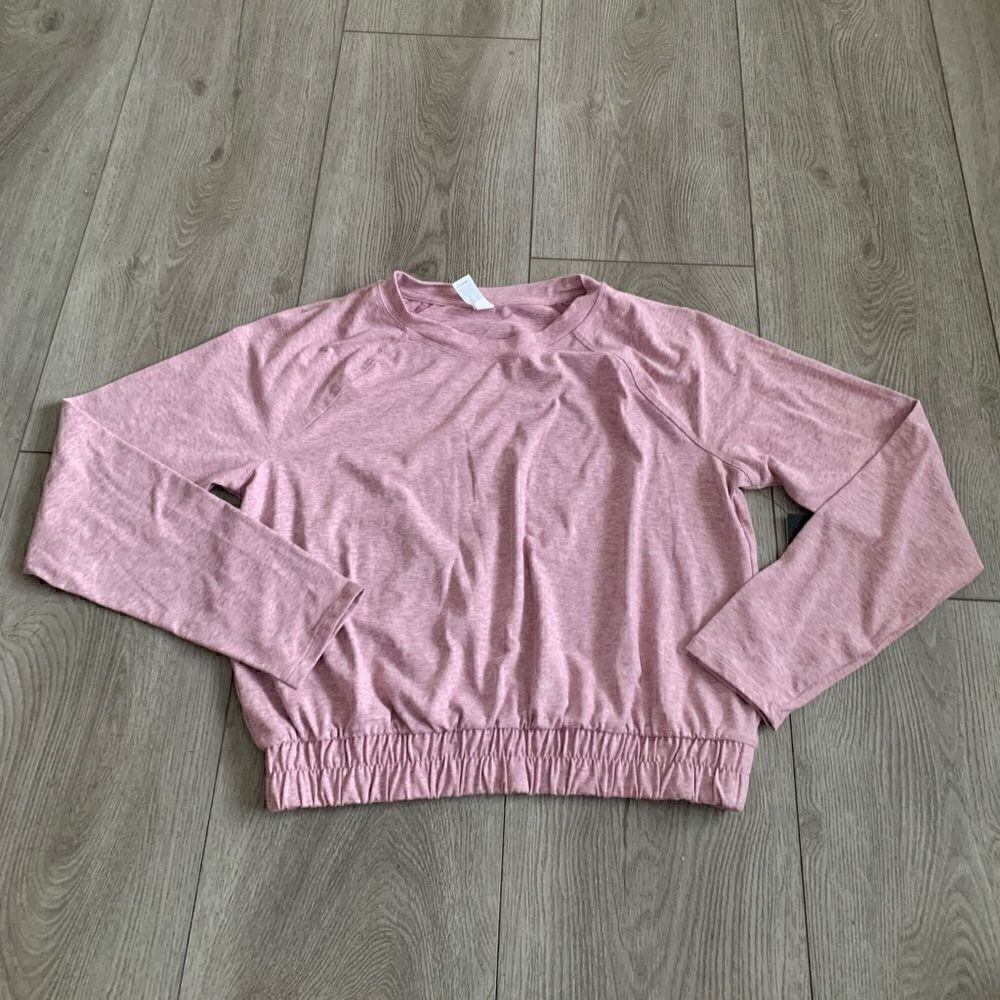 Velocity woman’s sweater very soft